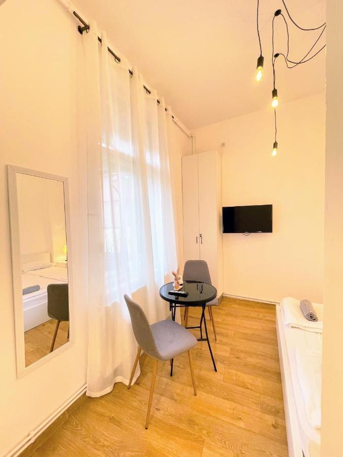 Apartament Plopilor Studios 锡比乌 外观 照片