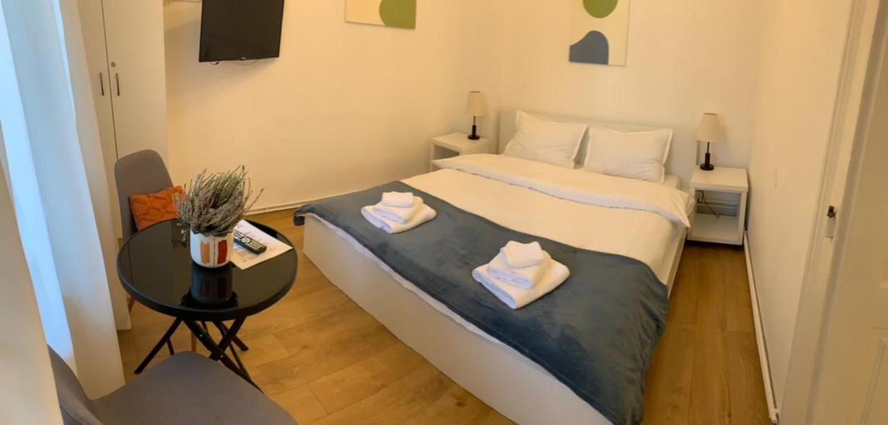 Apartament Plopilor Studios 锡比乌 外观 照片